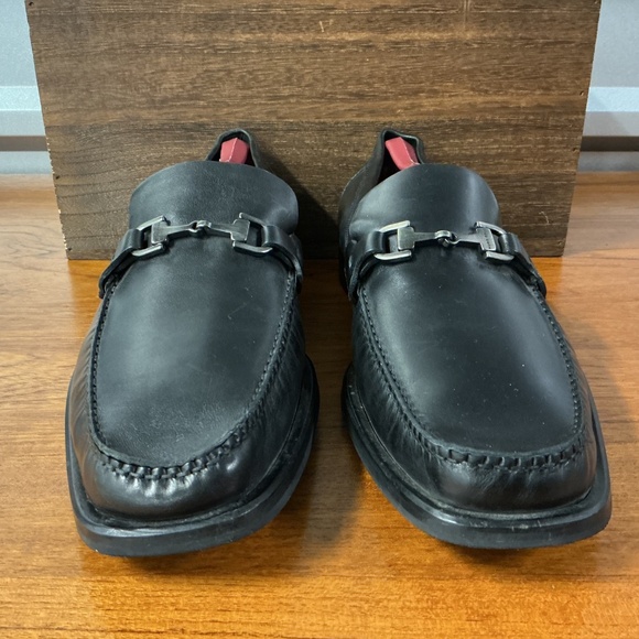 Hugo Boss Men Black Leather Horsebit Moc Toe Loafer Size 9.5 - Picture 2 of 9